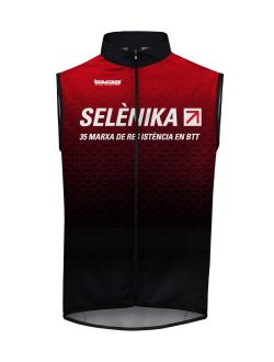 Armilla de ciclismo fabricada con microfibra y rejilla elástica, ideal para eventos deportivos y personalizada al 100%.